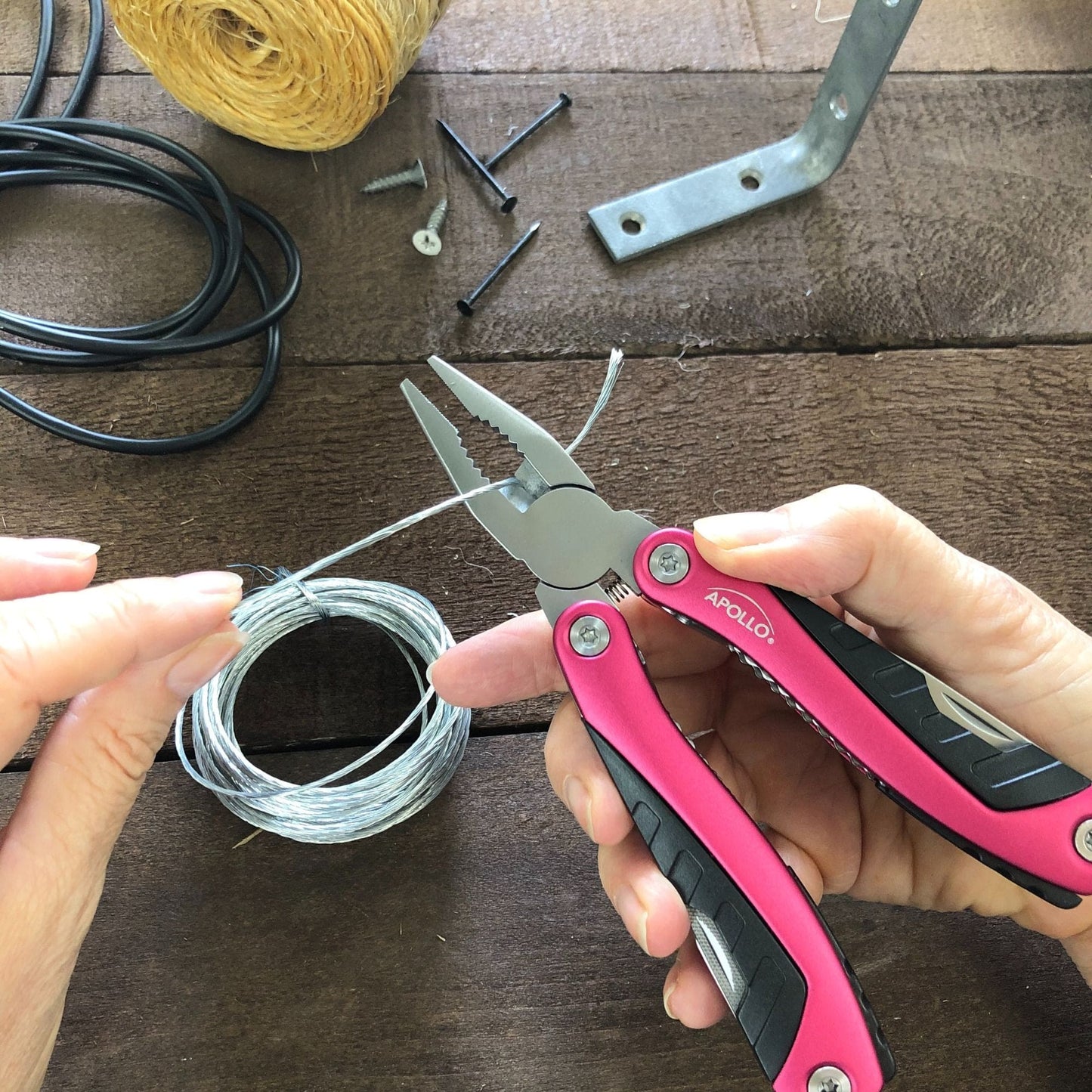 14-in-1 Pink Pocket Multitool Pliers – Camping & Outdoor Use